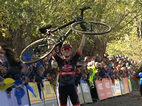 Koppenbergcross Ungefährdet am Mythos in Flandern Fem van Empel