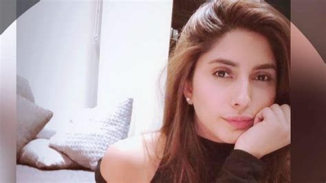 Uzma Khan An Actress Assaulted A Jealous Wife And A Viral Video In