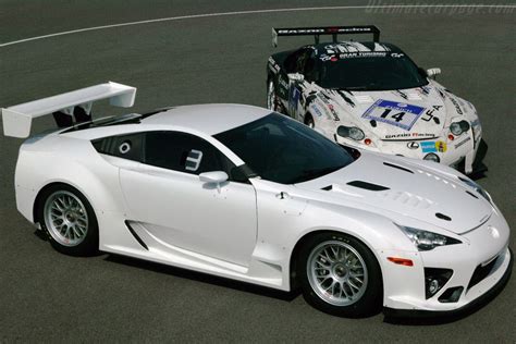 لکسوس LFA GT