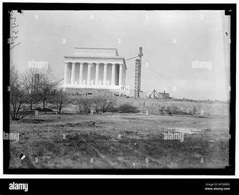 The Lincoln Memorial Under Construction In Washington Dc Shows The