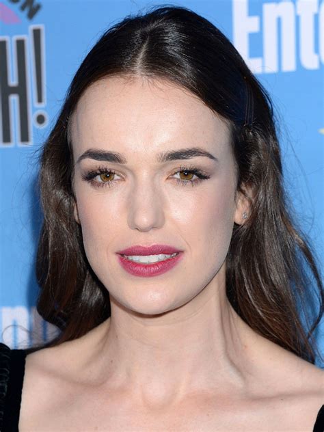 Elizabeth Henstridge Pictures Rotten Tomatoes