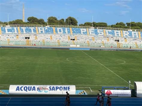 Pescara Foggia Divieto Di Vendita Dei Biglietti Ai Tifosi Ospiti