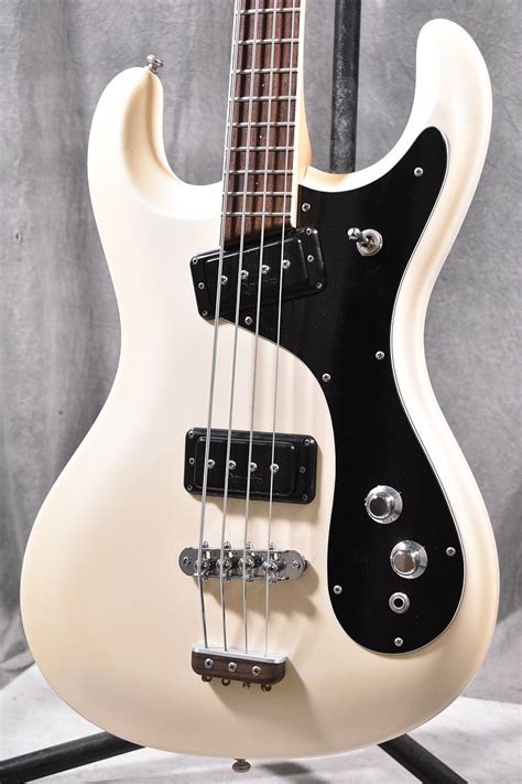 【傷や汚れあり】mosrite モズライト エレキベース Mark Iの落札情報詳細 ヤフオク落札価格検索 オークフリー