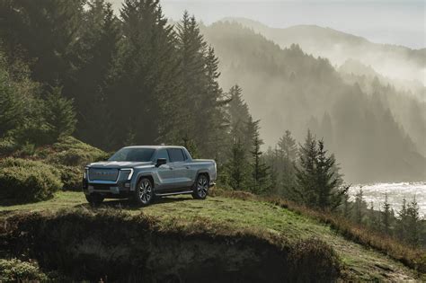 Gmc Sierra Ev Denali Edition Will Launch This Summer With A