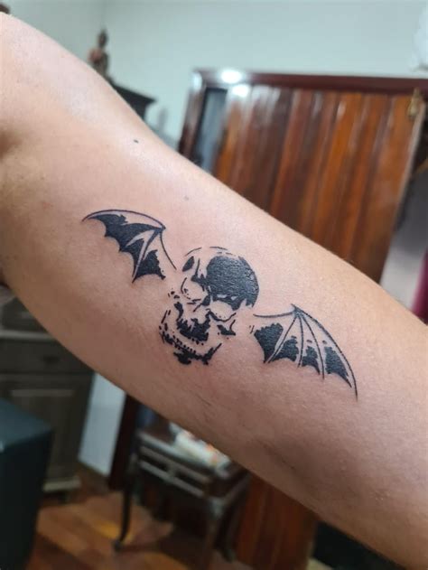 Deathbat tattoo : r/avengedsevenfold