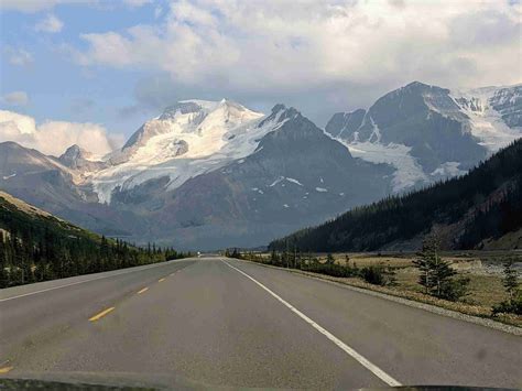 28 Most Compelling Stops on the Icefields Parkway | Adventuresome Jo