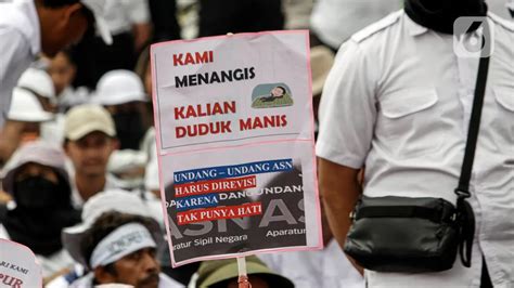 Ikut Demonstrasi Ke Jakarta Pegawai Honorer Pemprov Banten Terancam