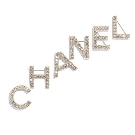 Chanel Logo Jewelry and Belt Bags From Spring/Summer 2019 - Spotted Fashion