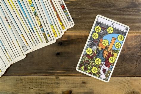 Dez De Ouros Conheça O Significado Desta Carta Do Tarot