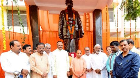 Cm Yogi Adityanath Pays Tribute To Dr Shyama Prasad Mukherjee With His