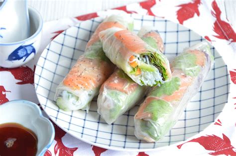 Rouleaux De Printemps Au Saumon Fum Et Avocat