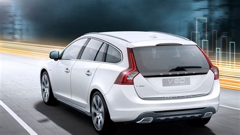 Volvo V60 Plug-in Hybrid Wagon Prototype: First Test Drive (Video)