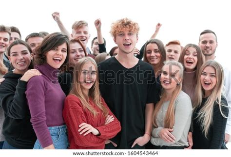 Photo De Stock Portrait Dun Groupe De Jeunes Heureux 1604543464