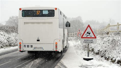 Neige Et Verglas Transport Scolaire En Partie Suspendu Dans Le Tarn