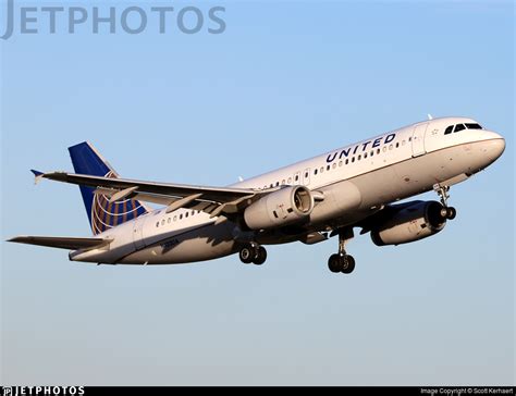 N Ua Airbus A United Airlines Scott Kerhaert Jetphotos