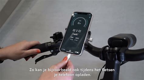 Bayck E Bike Hoe Zet Ik Mijn E Bike Aan En Uit Hoe Gebruik Ik Mijn Accu Als Powerbank Youtube