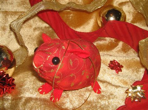 Red With Gold Vines Guinea Pig Ornament Citrine Mouse