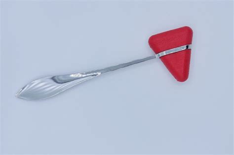 reflex hammer test hyporeflexia   loss  muscle reflexes