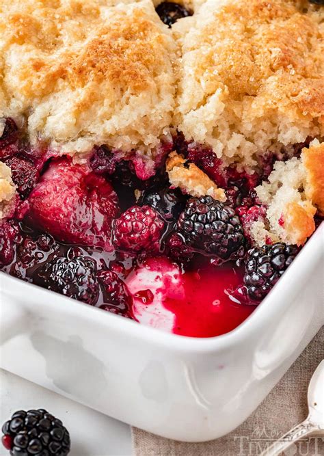 The BEST Berry Cobbler Recipe - Mom On Timeout
