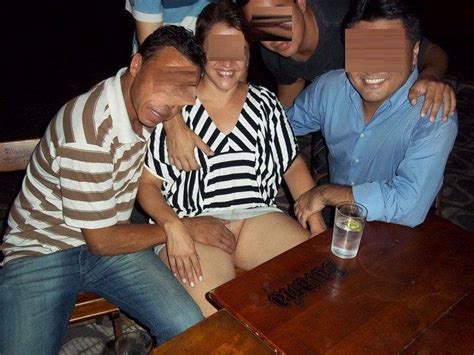 Corno Dividindo A Sua Esposa Vagabundas Do Orkut