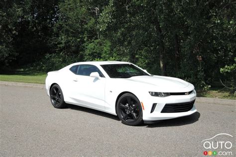 The 2017 Chevrolet Camaro, a pleasant 4-cylinder surprise | Car Reviews ...