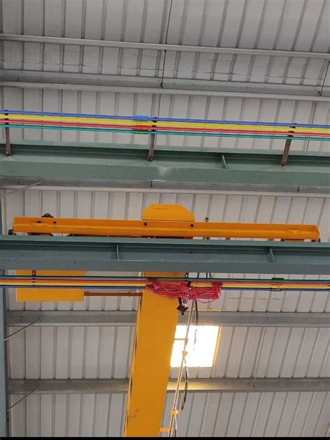 UGAM CRANE DSL SHROUDED BUSBAR SYSTEM For Industrial Galvanized Iron