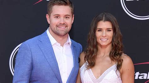 Danica Patrick, Ricky Stenhouse Jr. end 5-year relationship