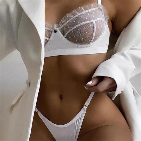Lingerie en dentelle à volants pour femmes sous vêtements sexy soutien gorge transparent