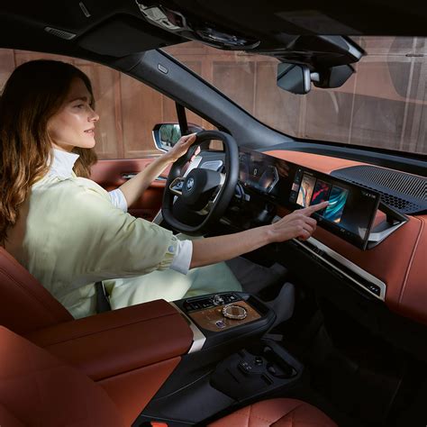 BMW ConnectedDrive: Digital Services & Connectivity