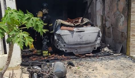 Um Incêndio Destruiu Todos Os Pertences Da Minha Família Casa Carro