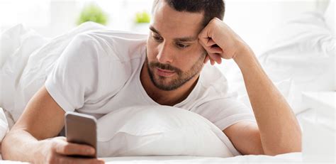 How To Text Your Ex And Not Look Desperate 8 Essential Tips