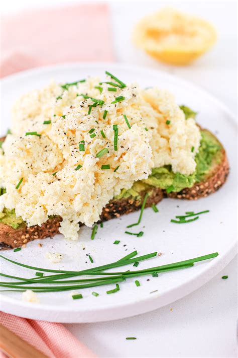 Light Fluffy Scrambled Eggs Healthnut Nutrition