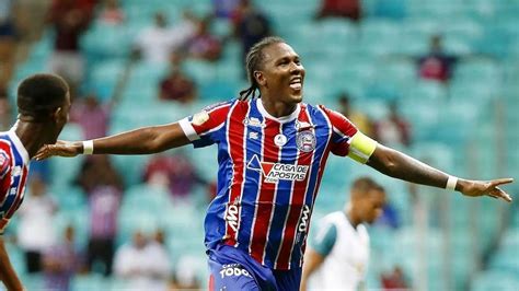 Hugo Rodallega Sale Del Bahía De Brasil As Colombia