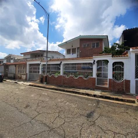 Casa En Venta En Urbanizacion Prebo Para Remodelar Calle Cerrada