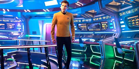 Who Plays Captain Kirk In Star Trek Strange New Worlds