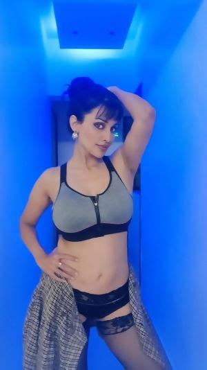 Flora Saini Nude Porn Videos And Flora Saini Nude Xxx Pictures Tok Xxx