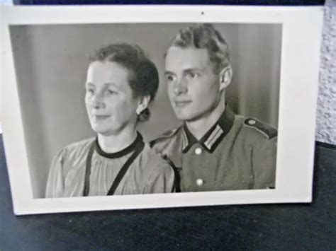 Foto Alt Wk Portrait Soldat Wehrmacht Medaille Orden Frau Ak Ca X