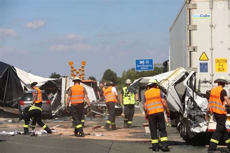 Auffahrunfall Auf Stauende Freiwillige Feuerwehr K Nigswinter