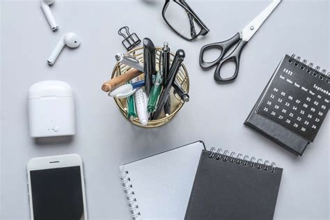 Fournitures De Bureau Pour Professionnels La Liste Des Essentielles