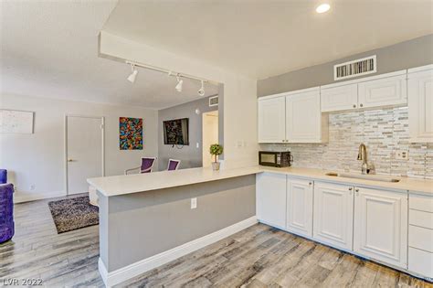 350 E Desert Inn Rd Unit F204 Las Vegas Nv 89109 Condo For Rent In