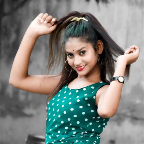 Shivani Kumari Bio Age Youtuber Digital Content Creator Social