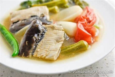 Sinigang na Bangus sa Bayabas - Panlasang Pinoy