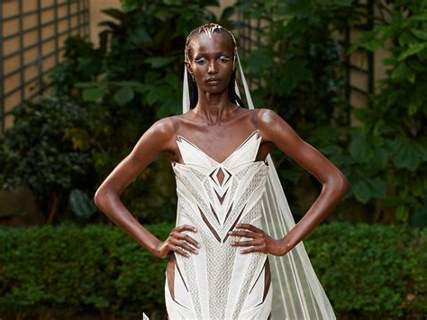 Défilé Iris Van Herpen Haute Couture Automne Hiver 2023 2024