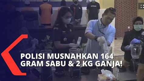 Musnahkan Narkoba Polisi Blender 164 Gram Sabu Dan 2 Kg Ganja YouTube