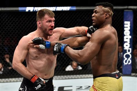 Stipe Miocic Beats Francis Ngannou in UFC 260 Tournament!