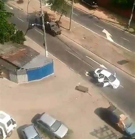 Ex Rcito Mata Homem Ao Fuzilar Carro De Fam Lia Por Engano No Rio Banda B