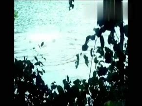 VOM KUSSEN UND VOM FLIEGEN NUDE SCENES AZNude