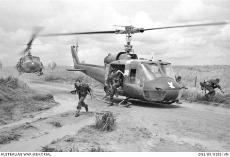 Bien Hoa Vietnam 1965 Troops Of 1st Battalion The Royal Australian Regiment 1rar And 173rd