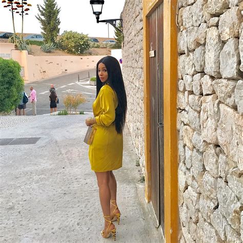 Toke Makinwa Is Living The Fashion Life Of Your Dreams In Spain - FPN