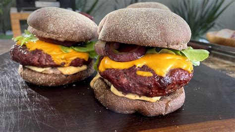 Como fazer hambúrguer de picanha defumada Receitas Globo Rural